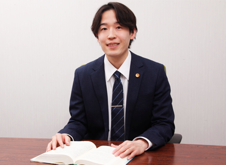 弁護士今瀬